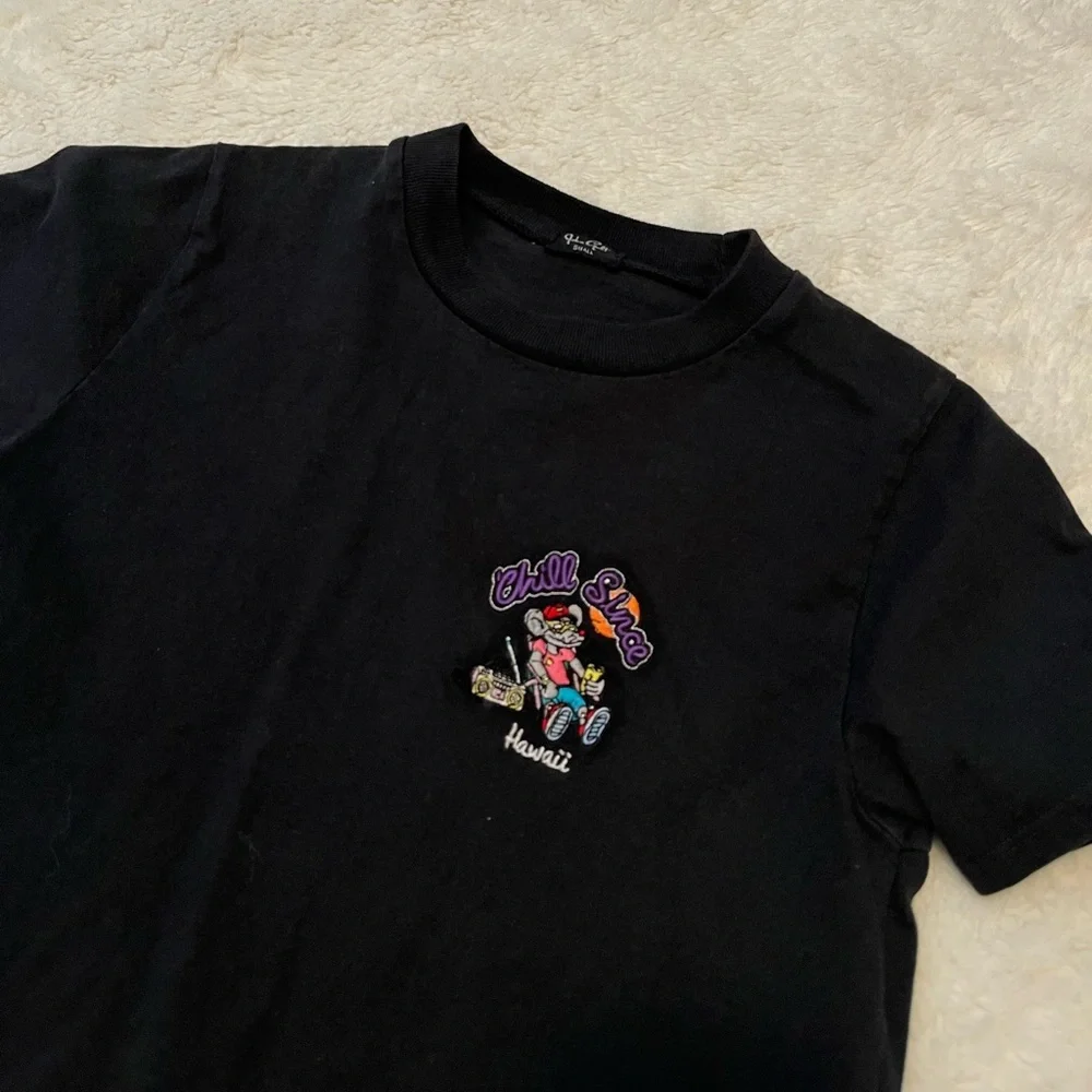 Thick cotton "Chill Since" Brandy Graphic Tee - Picture 6 of 7